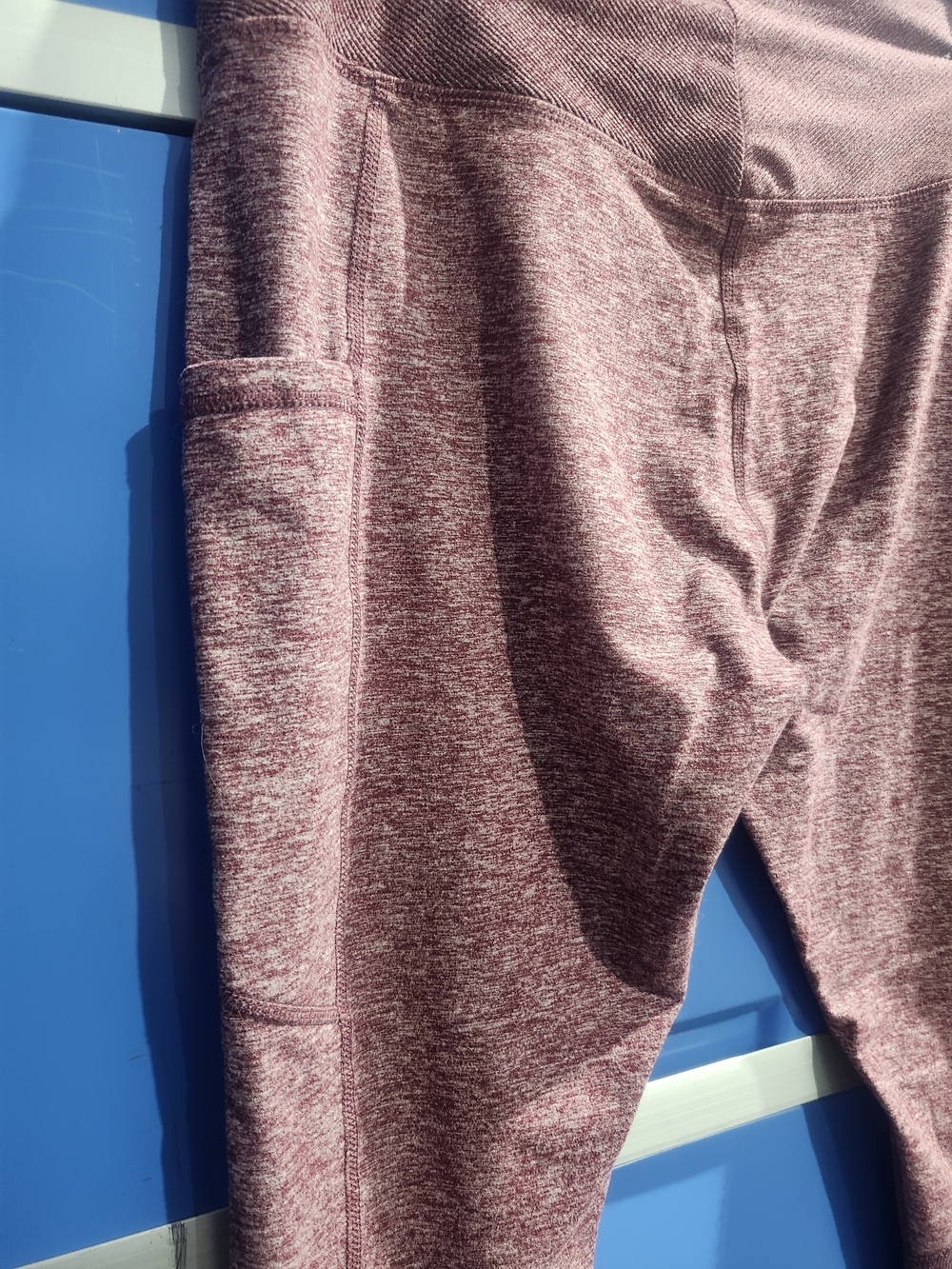 Member's Mark Heathered Mauve Athletic Leggings with Side Pockets Size L - Picture 6 of 9